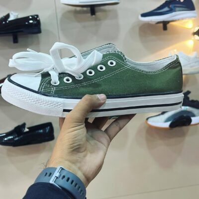 Converse Pallet – Wholesale Authentic Converse & Vans Sneakers for Sale | 100 Pairs